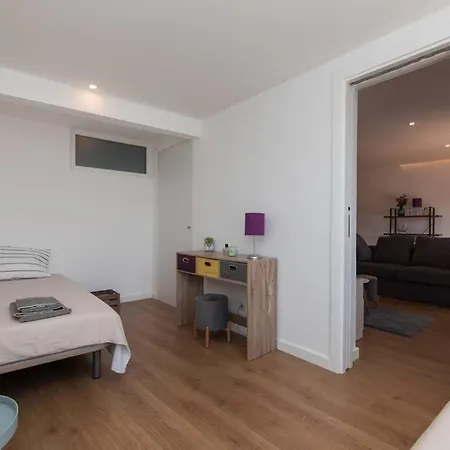 Casa Andorinhas - T2 Renovado Com Terraco Apartmán