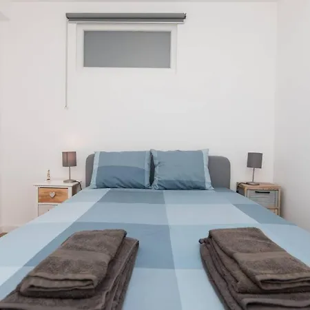 Casa Andorinhas - T2 Renovado Com Terraco