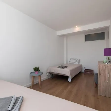 Casa Andorinhas - T2 Renovado Com Terraco Apartment