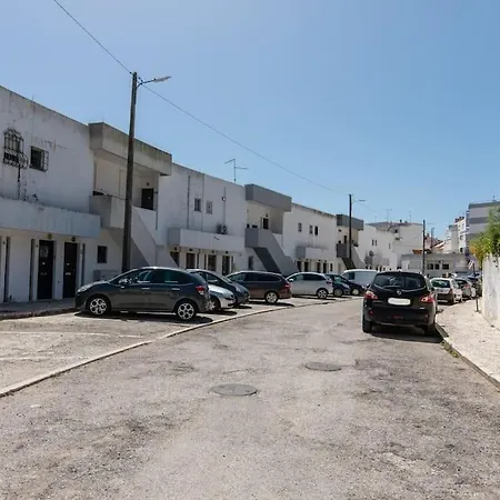 Apartment Casa Andorinhas - T2 Renovado Com Terraco Sesimbra