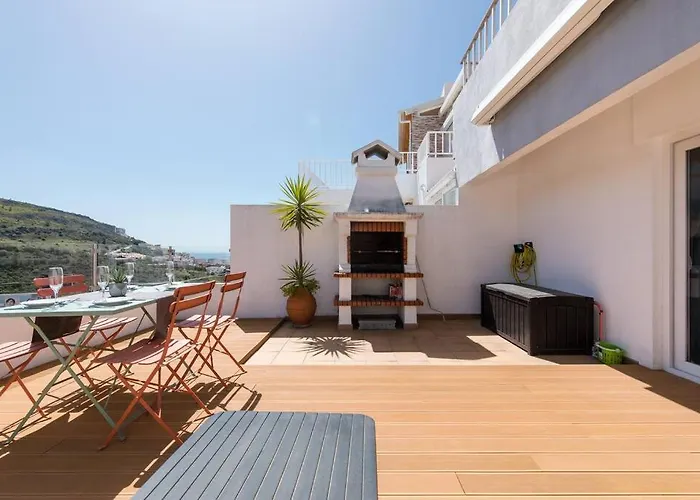 Casa Andorinhas - T2 Renovado Com Terraco 세심브라