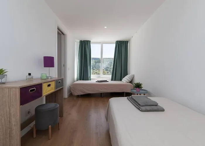 Casa Andorinhas - T2 Renovado Com Terraco 아파트 *