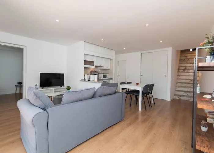 Casa Andorinhas - T2 Renovado Com Terraco *