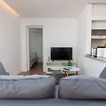 Casa Andorinhas - T2 Renovado Com Terraco Σεσίμπρα