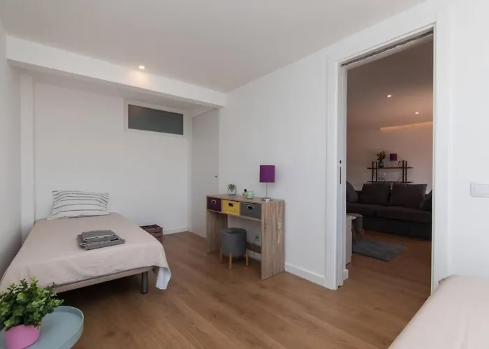 Casa Andorinhas - T2 Renovado Com Terraco شقة