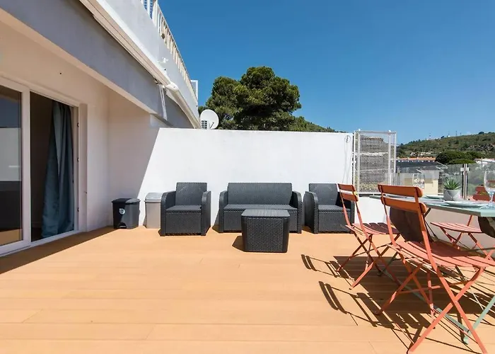 Casa Andorinhas - T2 Renovado Com Terraco * سيسيمبرا